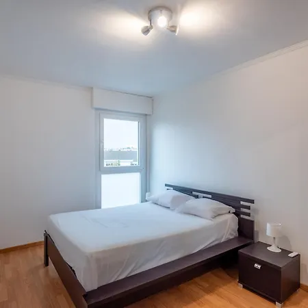 M037 Marquer Joli T2 à Appartement